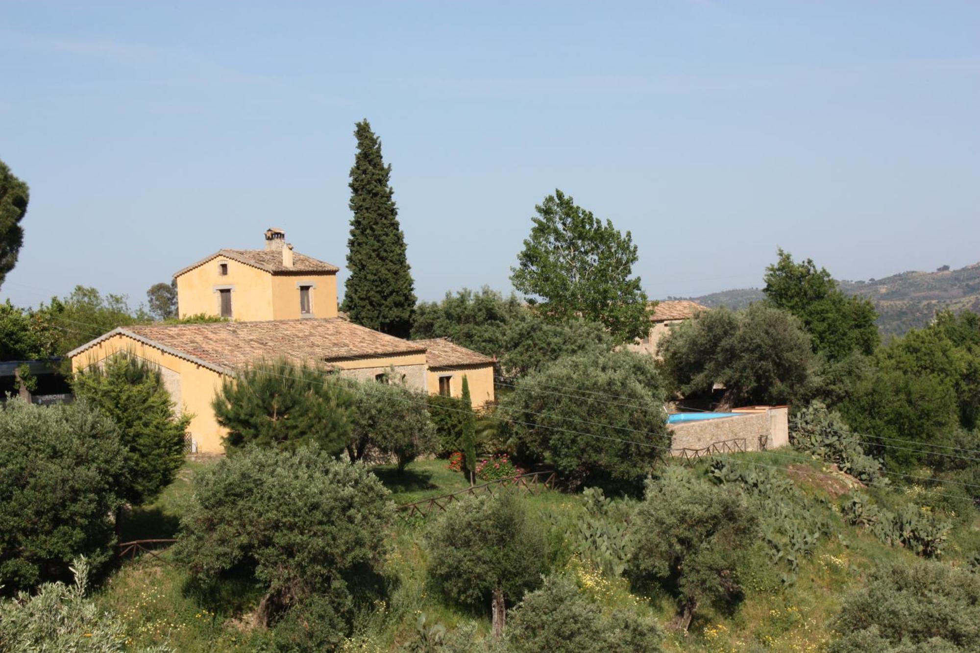 Azienda Agrituristica Biologica Il Querceto Santa Severina Eksteriør bilde