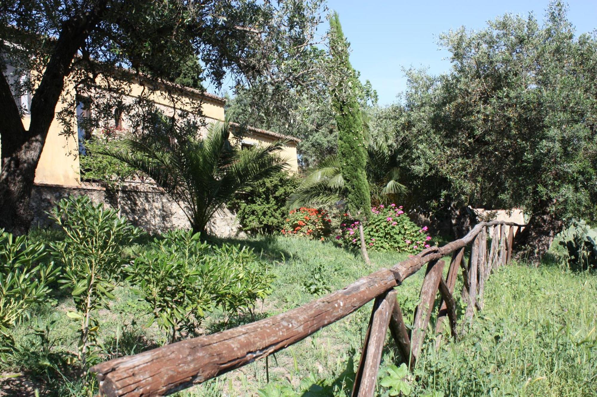 Azienda Agrituristica Biologica Il Querceto Santa Severina Eksteriør bilde