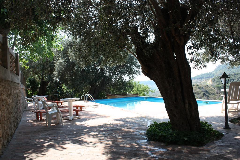 Azienda Agrituristica Biologica Il Querceto Santa Severina Eksteriør bilde