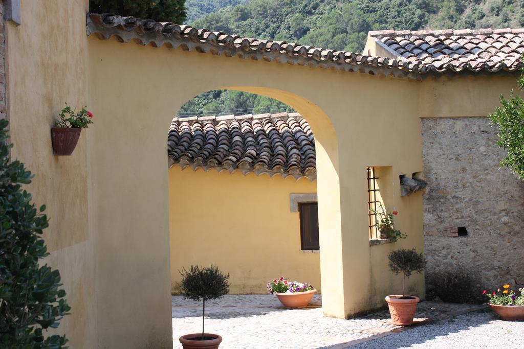 Azienda Agrituristica Biologica Il Querceto Santa Severina Eksteriør bilde