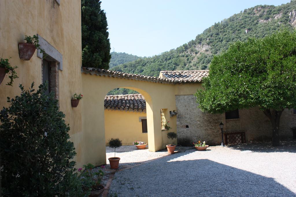 Azienda Agrituristica Biologica Il Querceto Santa Severina Eksteriør bilde
