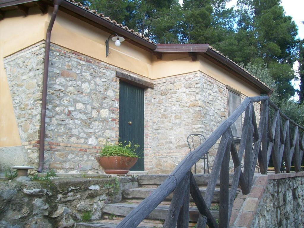 Azienda Agrituristica Biologica Il Querceto Santa Severina Eksteriør bilde